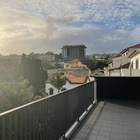 Carreira Residence Funchal  Exteriör bild