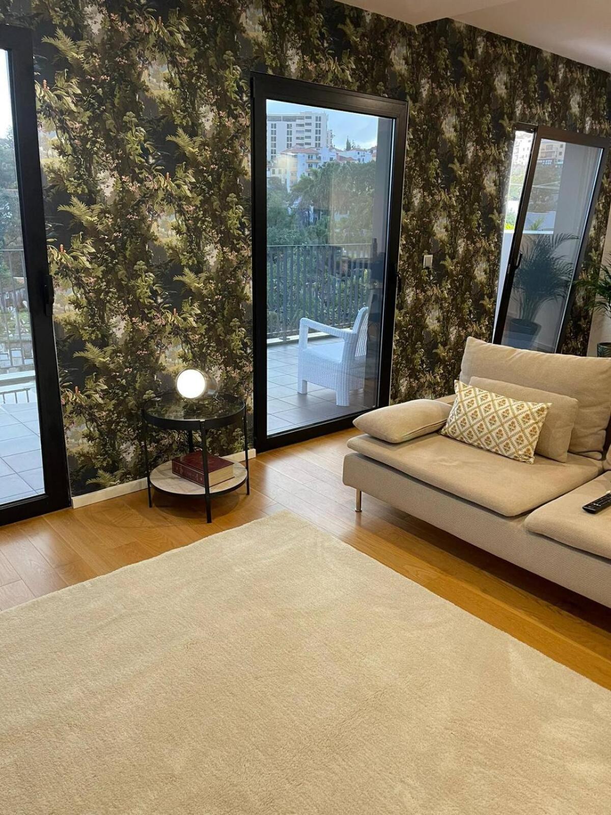 Carreira Residence Funchal  Exteriör bild